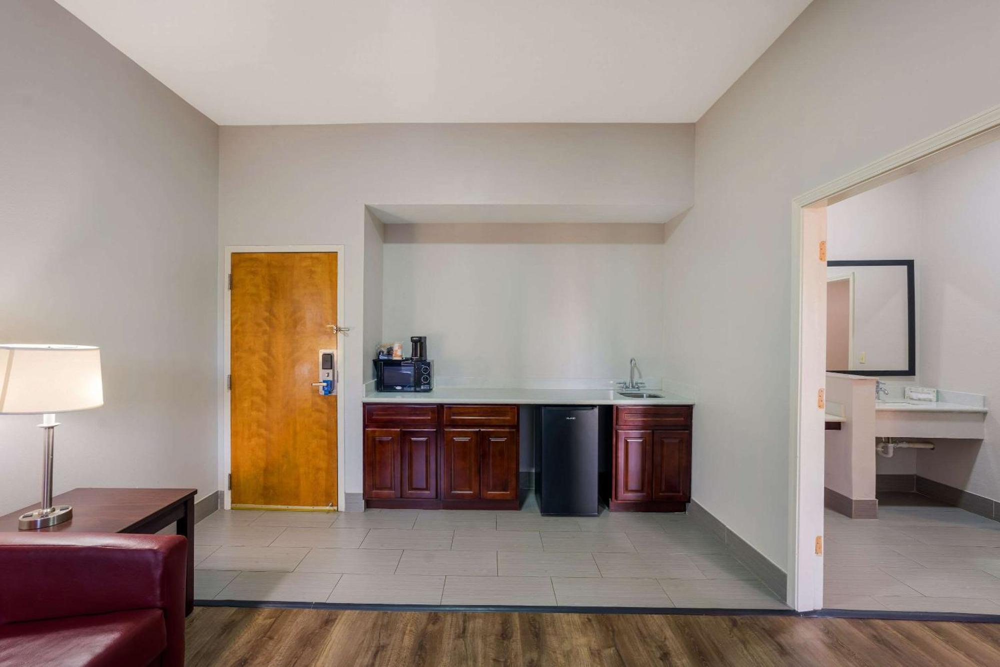 Rodeway Inn Brandon Luaran gambar